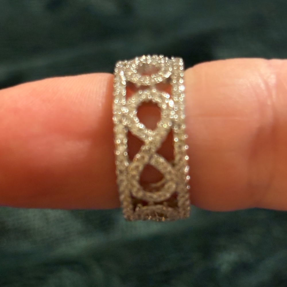 Elegant Silver Infinity Ring
